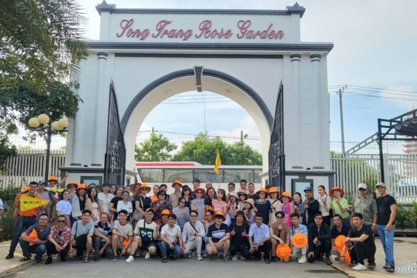 ĐOÀN KHÁCH SẠN EASTIN THAM QUAN HỒ TRÀM - 2024